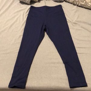 Senita navy capri leggings
